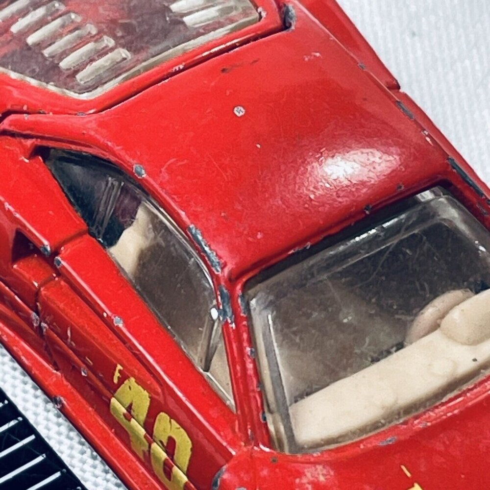 F40 Ferrari Red Tan Interior Opening Hatch Metal Base Diecast HOT WHEELS 1988 - Picture 10 of 14